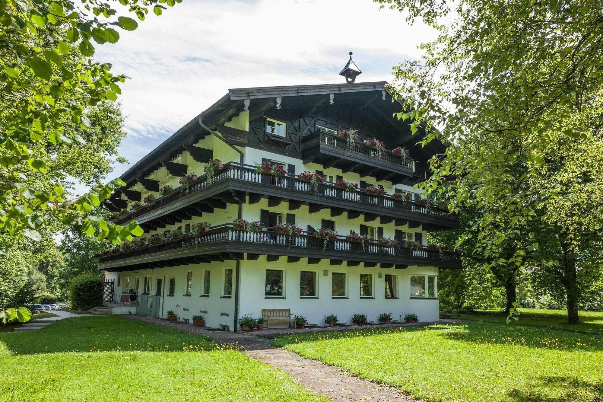 Haus Auerbach 2*